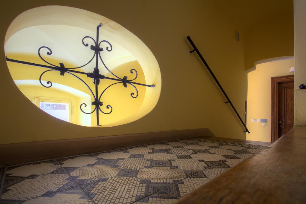 U Kapra Apartments Prague Exterior photo